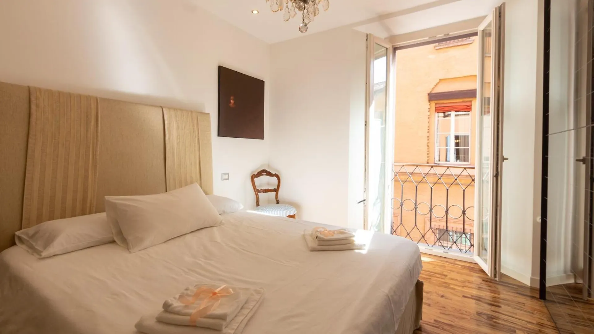 Realkasa Urbana Luxury Apt Bologna 0*,